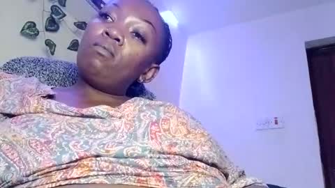 lulu_sparks1 online show from November 5, 10:42 am