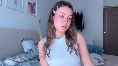 lulu berry online show from June 14, 2:24 am