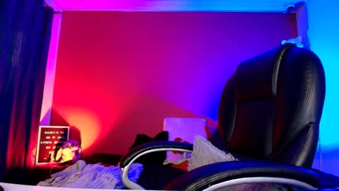 LuluBigTitts online show from March 10, 4:00 pm