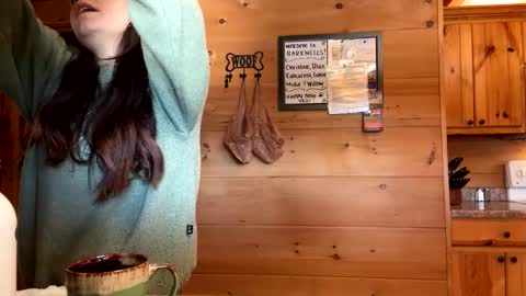 Connie online show from January 2, 3:19 pm