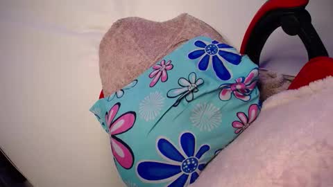 Luly online show from March 19, 4:28 am