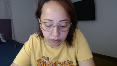 Snapshot of lumi_84 chatting on January 18, 12:35 am LUMI online show from January 18, 12:35 am