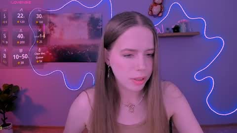 Sweet Lumi online show from April 1, 7:31 am