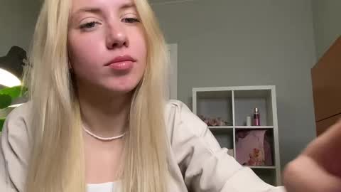 Catherine online show from April 16, 8:08 pm