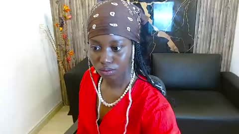luna253951 online show from May 13, 9:53 pm