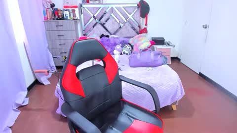 luna_analya online show from January 8, 6:34 pm