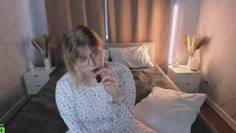 luna online show from March 27, 1:40 am