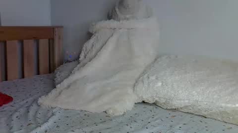 maskedmalkia online show from April 28, 3:54 am