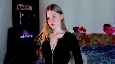 Snapshot of luna_evan chatting on February 11, 10:36 am luna_evan online show from February 11, 10:36 am