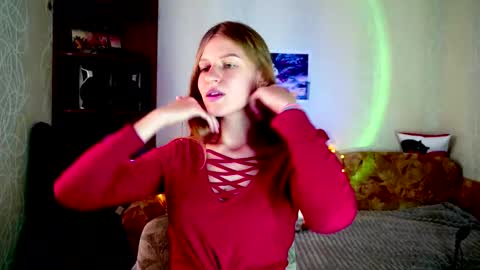 Snapshot of luna_evan chatting on October 14, 9:12 am luna_evan online show from October 14, 9:12 am