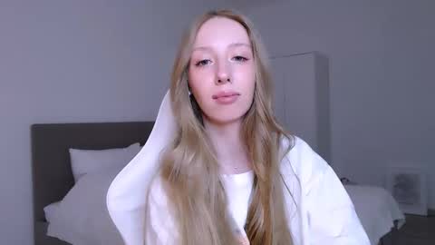 Luna online show from March 11, 10:56 pm