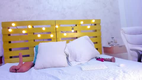 Luna online show from November 8, 11:59 am