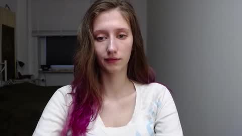 L U N A  online show from November 10, 6:30 am