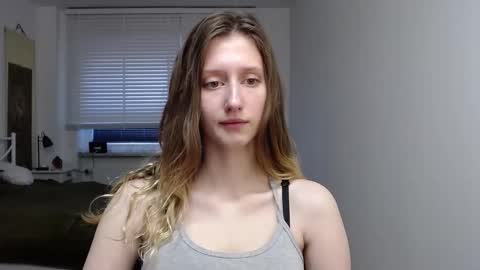 L U N A  online show from September 29, 5:23 am