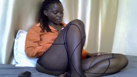 luna online show from April 12, 8:06 am