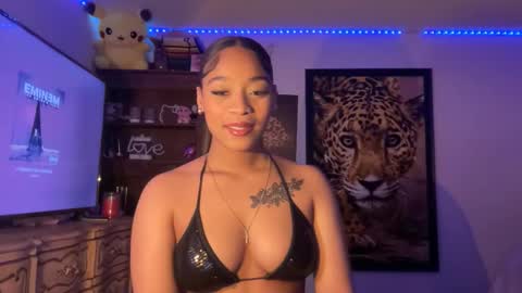 lunaa_11 online show from November 18, 8:26 am