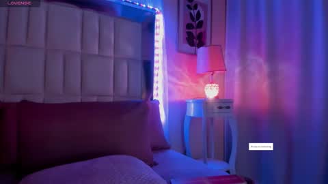 lunaablaze online show from November 15, 4:41 pm