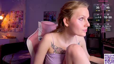 Britney online show from April 17, 9:50 pm