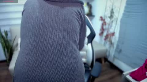 Luna online show from April 6, 5:30 am