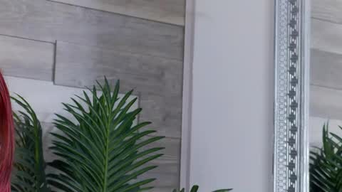 LunaJenner online show from April 11, 7:45 am