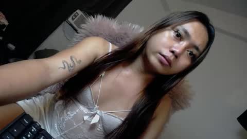 Luna online show from April 12, 7:05 pm