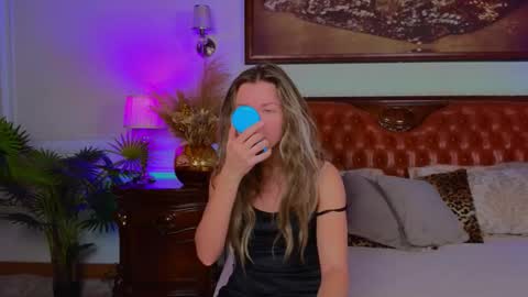 Luna Rishi online show from November 11, 6:20 am