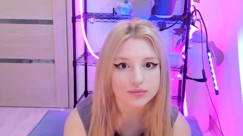 Kate online show from February 8, 3:19 am