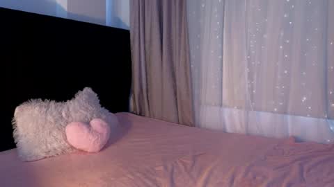 lunavelvet7 online show from March 30, 6:07 pm