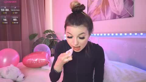 Veronica online show from February 23, 8:36 am