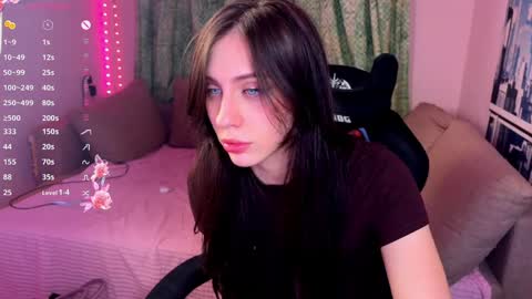 Luna online show from June 4, 8:02 pm