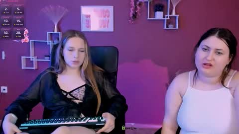 lunaxvex online show from March 16, 5:44 am