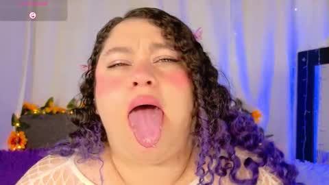 L U N I T A  online show from February 7, 7:12 am