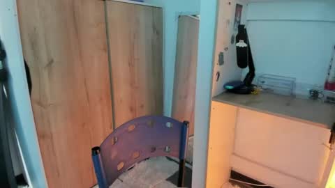 lunivyra online show from April 21, 5:53 pm