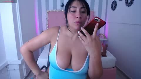 lunna_boobs20 online show from January 15, 4:15 am