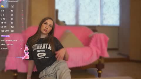 Luna online show from April 15, 2:06 pm