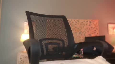 lupe online show from November 26, 7:37 pm