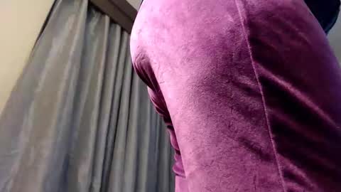 .Clarissa. Follow me on Instagram   miss buns  online show from February 17, 10:07 am