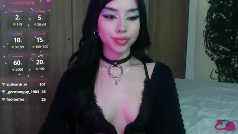 Valerie  April   online show from November 13, 11:48 pm