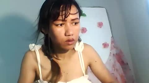 Bee Bee online show from November 8, 2:16 am