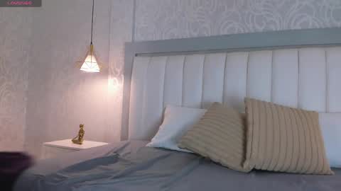 Luxy Lux online show from April 17, 12:02 am