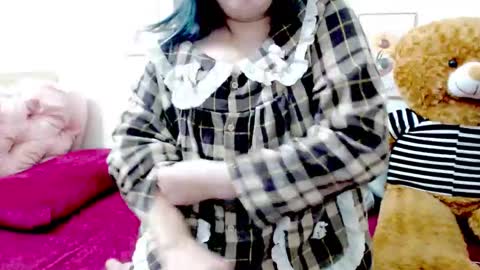 im mai online show from December 16, 7:25 am