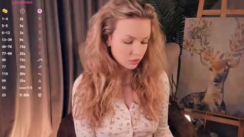 simply Eliza  online show from February 11, 9:33 am