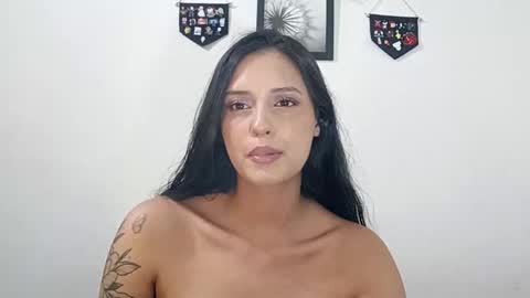 lyla online show from January 30, 2:27 am