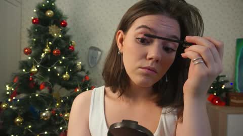 hi im Lyle online show from December 11, 3:35 am