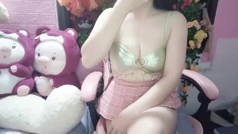 lyly_sweet97 online show from March 2, 1:47 am