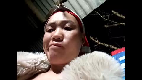 lyn_eva online show from February 14, 8:33 pm