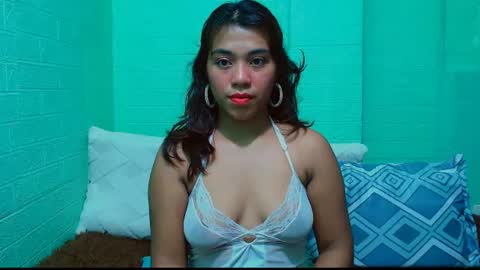 Lyn online show from July 22, 9:49 pm