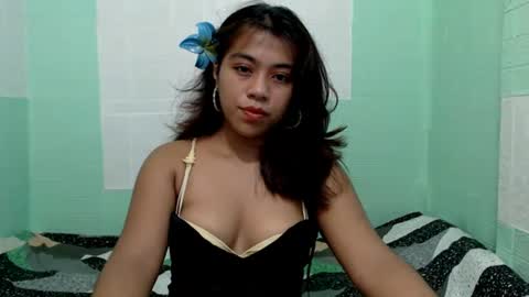 Lyn online show from July 3, 9:54 pm