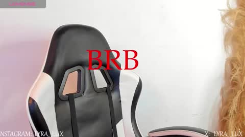 lyralux10 online show from November 17, 12:44 am