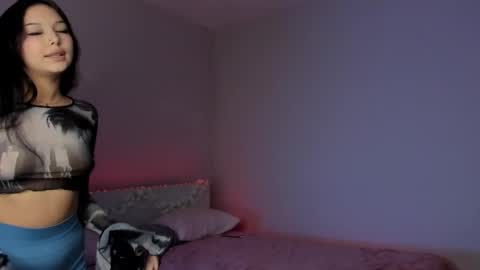 Melissa online show from April 18, 7:07 pm